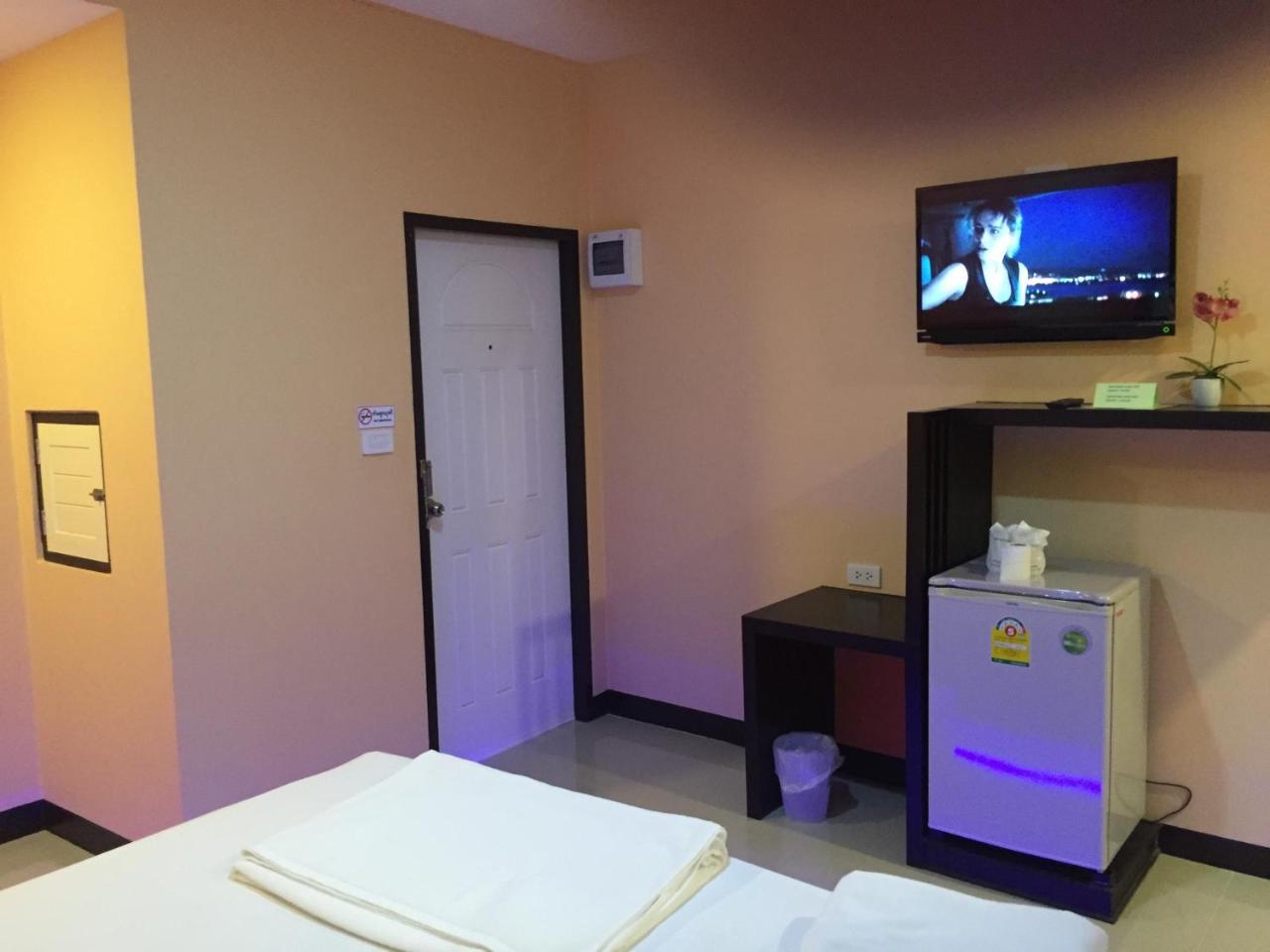 Jirapa Modern Resort Chonburi Eksteriør billede